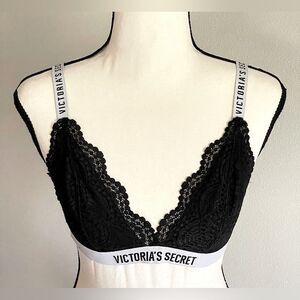 Victoria’s Secret, Logo-Strap, Black & White, Lace, Triangle Bralette. Medium.